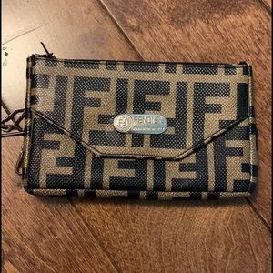 Fendi wallet like new